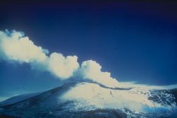 Sejarah Hari Ini : 13 November 1970, Gunung Nevado del Ruiz Meletus