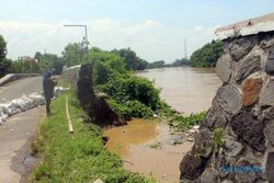 Tanggul Jebol, 120 Keluarga di Pilang Sragen Terancam Banjir