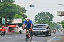 Mantap! Wali Kota Kediri Kayuh Sepeda 45 Km ke Blitar untuk Teken MoU
