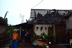 Angin Puting Beliung Rusak Ratusan Rumah di Madiun