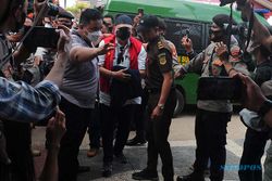 Pelimpahan Kasus Korupsi PDPDE, Alex Noerdin Tahanan Kejari Palembang