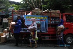 Pedagang Pasar Legi Solo Galang Bantuan untuk Korban Erupsi Semeru