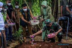 KSAD Kunjungi Rumah dan Makam Korban Kecelakaan Nagreg Bandung