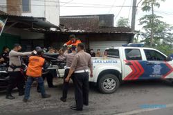 Tabrak Tembok Jl. Asrama Haji-Gagaksipat, 2 Pengendara Motor Meninggal