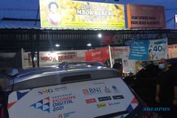 Tim Ekspedisi Ekonomi Digital Cicipi Ayam Goreng Mbok Berek Semarang
