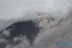 Gunung Semeru Kembali Luncurkan Awan Panas Sejauh 2,5 Km