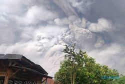 PVMBG: Sebaran Abu Vulkanik Gunung Semeru Bisa Lebih Jauh