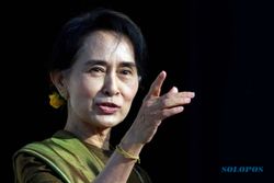 Muncul di Sidang,  Aung San Suu Kyi Pakai Seragam Tahanan