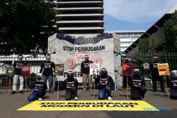 Perbudakan ABK Marak, Buruh Migran Demo Kantor Gubernur Jateng