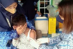 Vaksinasi Anak 6-11 Tahun di Sragen Dimulai, Nakes Datangi SD