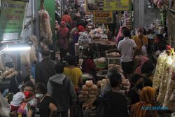 Wisatawan Serbu Kuliner Pasar Gede Solo, Mayoritas dari Luar Daerah
