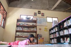 Miris, Atap Perpustakaan Jujugan Siswa SLB di Danukusuman Solo Ambrol