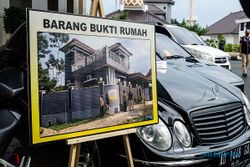 Gurihnya Bisnis Narkoba dari Balik Terali Besi