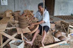 Ratusan Tahun Desa Melikan Lestarikan Teknik Putaran Miring Gerabah