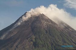 Masih Siaga, Gunung Merapi Tercatat 129 Kali Gempa Guguran dalam Sehari