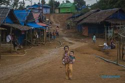 Penyitas Bencana Lebak Banten Bertahan di Tenda Huntara