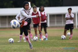 Foto-Foto Latihan Timnas Putri Indonesia Persiapan Piala Asia Wanita