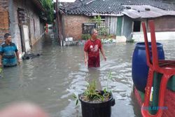Kali Jenes Meluap, Belasan Rumah di Pajang Laweyan Terendam Banjir