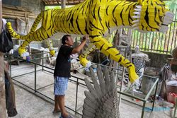 Keren, Lampion Macan Karya Perajin Sukoharjo Ini akan Dipajang di Solo