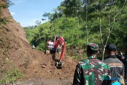 Tebing 21 Meter di Sangup Boyolali Longsor Tutup Akses 2 Desa