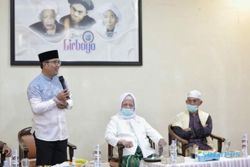 Kunjungi Makam Hasyim Asy'ari, Ridwan Kamil: NU Obor NKRI