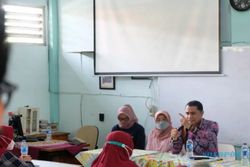 Beredar Video Guru SMP Surabaya Pukul Siswa, Begini Respons Wali Kota