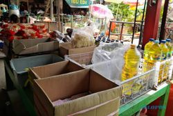 Ratusan Dus Minyak Goreng di Pasar Tradisional Wonogiri Ditarik