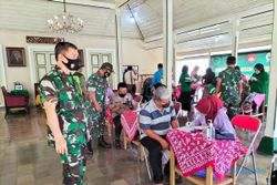 800 Warga Nusukan Solo Ikut Vaksinasi Booster di Makam Mangkunagoro VI