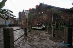 Lagi, Kawasan Setabelan Solo Tergenang Banjir Luapan Anak Kali Pepe