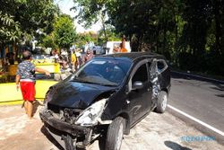 Ini Identitas Sopir Mobil & Korban Kecelakaan Maut di Karanganyar