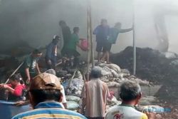 Pabrik Pengolah Batok Kelapa di Kalijambe Sragen Terbakar