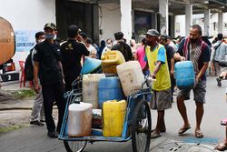 Operasi Pasar 8.000 Liter Minyak Goreng Curah di Madiun, Ini Sasarannya