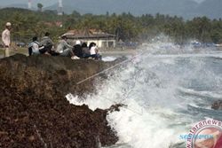 Mitos Keberadaan Nyi Roro Kidul di Pantai Sukabumi