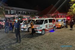 16 Ambulans Bersiap Angkut Jenazah Korban Laka Bantul di RSUD Sukoharjo