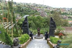 Menikmati Panorama Merapi Bernuansa Bali di Bukit Sanjaya Selo Boyolali