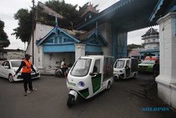 Tingkatkan Minat Baca, Mobil Pustaka Parade Keliling Kota Solo