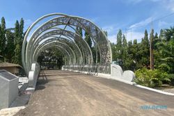 Punya Desain Unik, Jembatan Ketandan Jadi Daya Tarik Baru Kota Solo