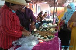 Mpok Sinah Klamben Hadirkan Pasar Jajanan Jadul di Mangkubumen Solo