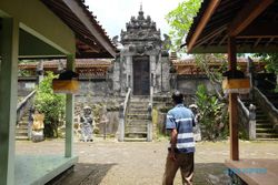 Umat Hindu Sragen Berjuang Sampai ke Bali demi Bangun Pura Ini