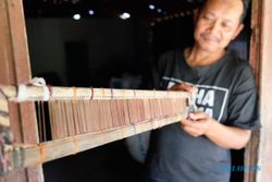 Tenun Kluwung Khas Desa Ngebung Sragen yang Syarat Tradisi
