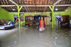 Dipicu Hujan dan Luapan Sungai, Banjir Rendam Ratusan Rumah di Grobogan