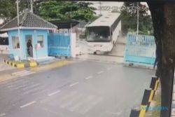 Tragis! Lagi Atur Jalan, Pak Ogah di Semarang Meninggal Ditabrak Bus