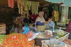 Pedagang Pasar Daleman Sukoharjo Keluhkan Pembeli Kian Sepi