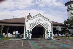 Masjid Al Wustho Mangkunegaran Solo Siapkan 125 Porsi Menu Buka Bersama