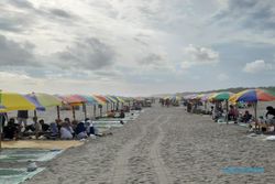 Libur Lebaran, Pantai Parangtritis Diserbu 145.000 Pengunjung