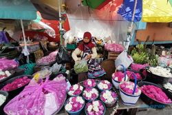 Bunga Tabur Laku Keras di Boyolali Jelang Ramadan