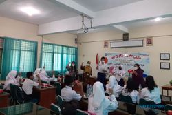 Siswa SMPN 9 Solo Belajar Jadi MC dan Public Speaker Bersama Solopos FM