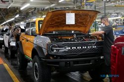 Kekurangan Suku Cadang, Ford dan GM Hentikan Produksi di Michigan