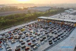 Macet 1 Km di Tol saat Mudik Lebaran, Menhub: Gratis!