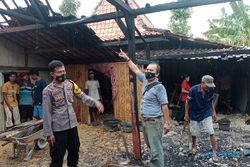 Terdengar Letusan Sebelum Rumah Kayu di Pulokulon Grobogan Terbakar
